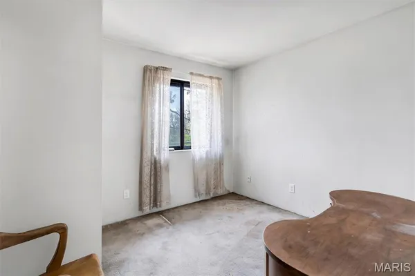 $115,000 | 4377 Kingbolt Boulevard, St. Louis, MO 63129