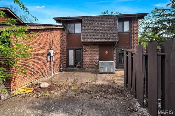 $115,000 | 4377 Kingbolt Boulevard, St. Louis, MO 63129