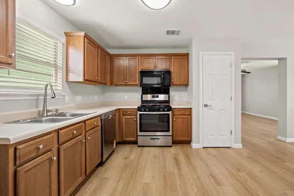 $364,000 | 1429 Davis Mountain Loop, Cedar Park, TX 78613