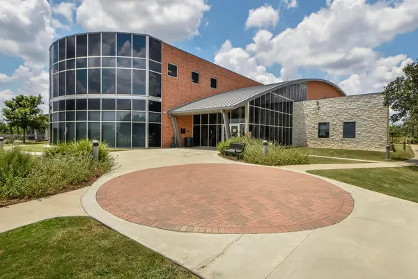 $364,000 | 1429 Davis Mountain Loop, Cedar Park, TX 78613