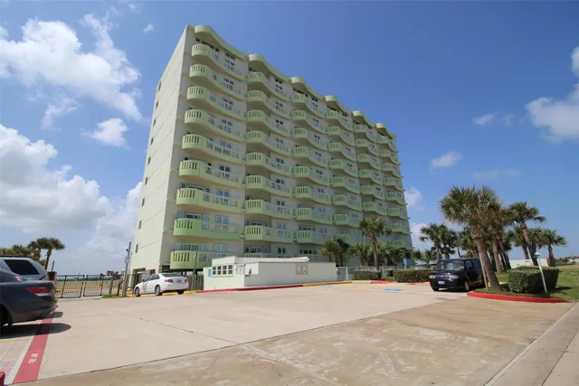 $424,900 | 9420 Seawall Boulevard, Unit 1003, Galveston, TX 77554