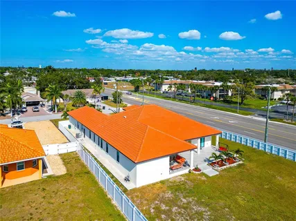 $1,695,000 | 7505 27th Avenue West, Bradenton, FL 34209
