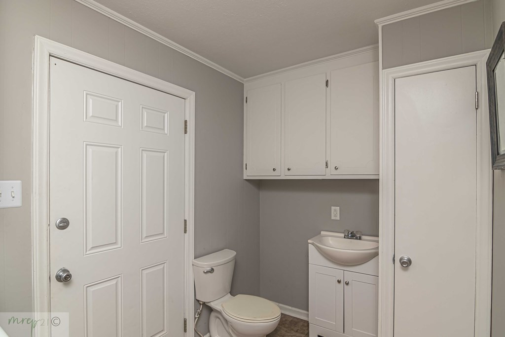 761 Crows Foot Road Mount Olive, NC 28365 - Photo 12 of 36