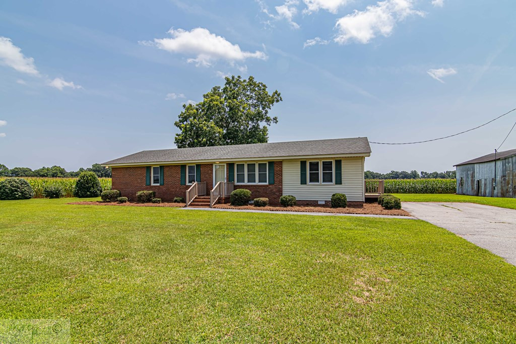 761 Crows Foot Road Mount Olive, NC 28365 - Photo 2 of 36