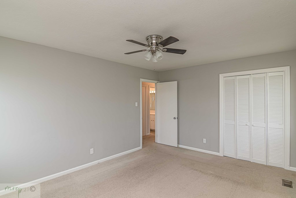 761 Crows Foot Road Mount Olive, NC 28365 - Photo 23 of 36