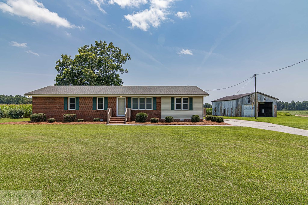 761 Crows Foot Road Mount Olive, NC 28365 - Photo 3 of 36