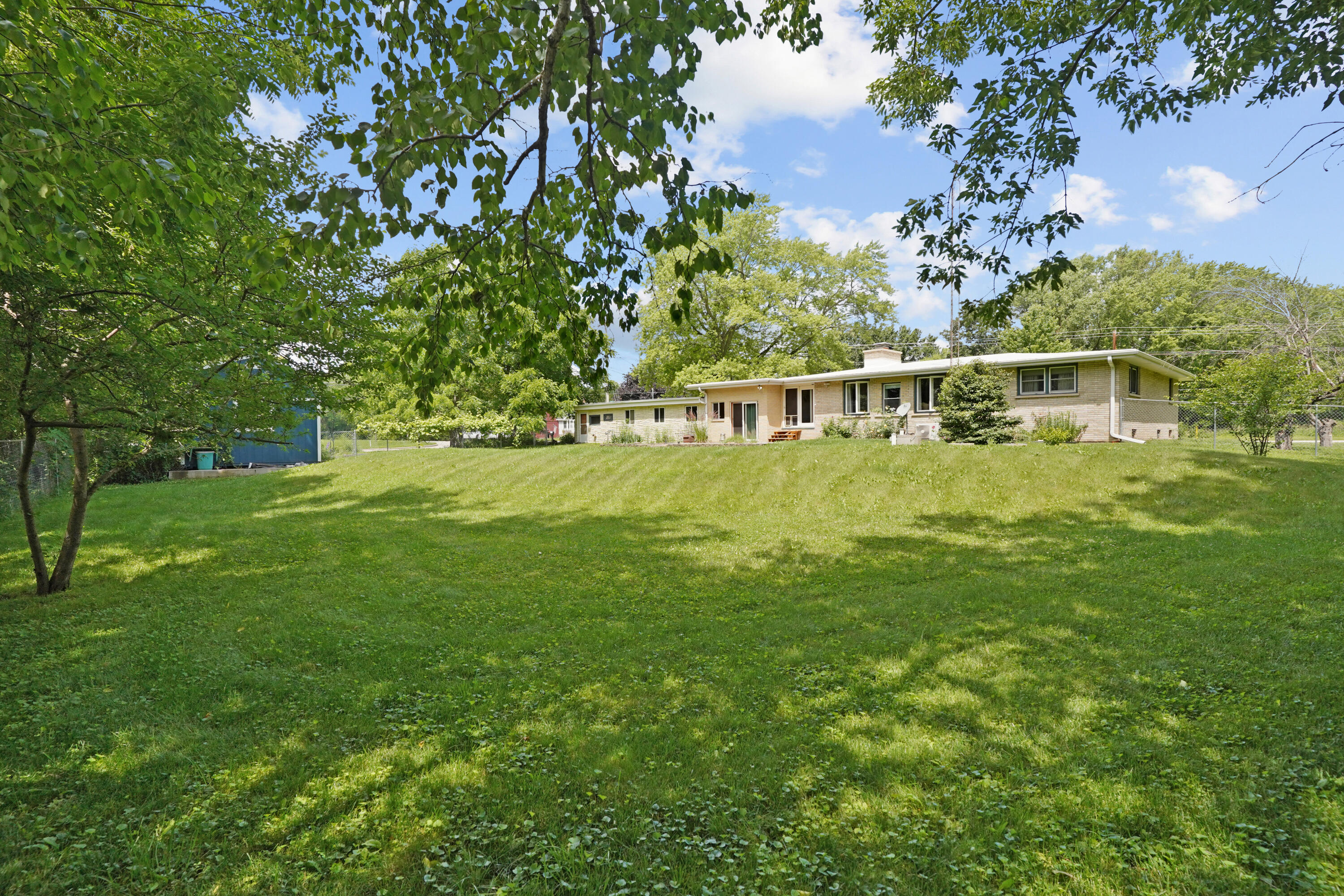 11337 Wilmot Road Pleasant Prairie, WI 53158 - Photo 2 of 47 DSC09388