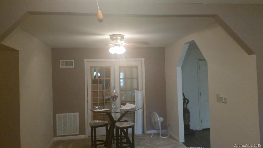 5318 Cinderella Road Charlotte, NC 28213 - Photo 4 of 10 Gallery Image 4