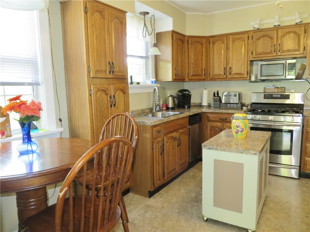 1107 Maple St Extension Coraopolis, PA 15108 - Photo 3 of 13 Eat-in Oak Kitchen.