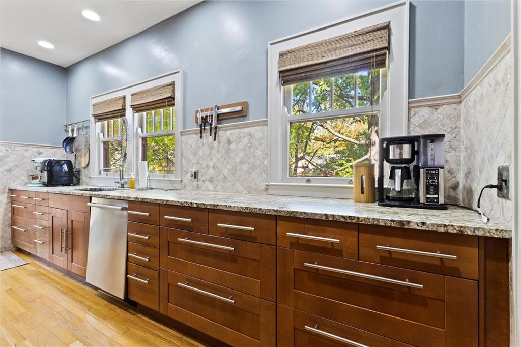 3800 Genessee Street Kansas City, MO 64111 - Photo 16 of 50