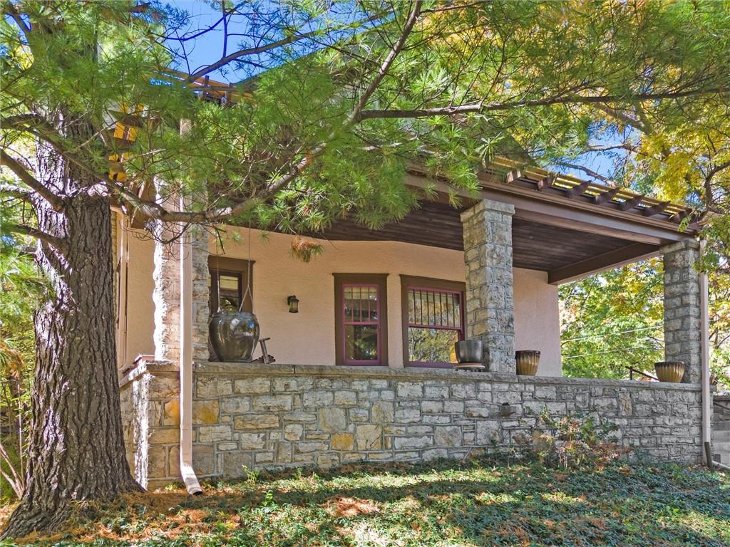 3800 Genessee Street Kansas City, MO 64111 - Photo 6 of 50