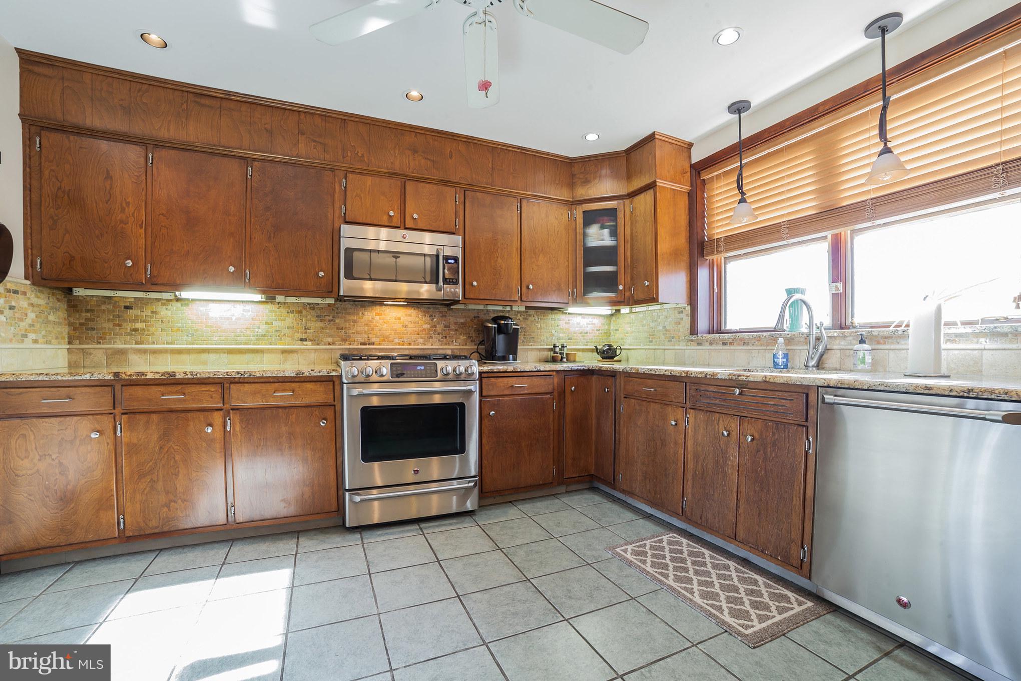 480 Dreshertown Road Fort Washington, PA 19034 - Photo 8 of 24 Kitchen