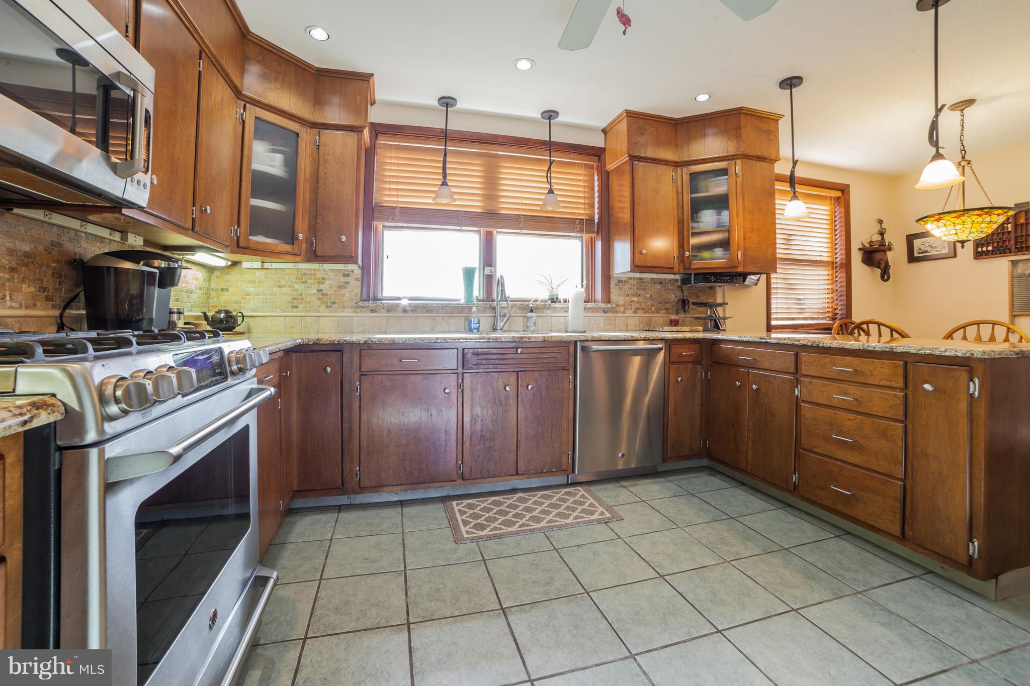 480 Dreshertown Road Fort Washington, PA 19034 - Photo 9 of 24 Kitchen