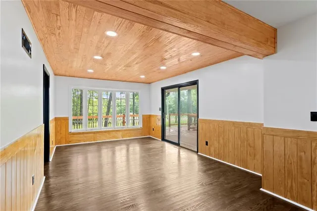 $750,000 | 9319 East 105th Street, Kansas City, MO 64134