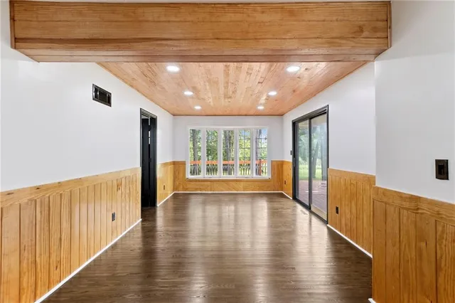 $750,000 | 9319 East 105th Street, Kansas City, MO 64134