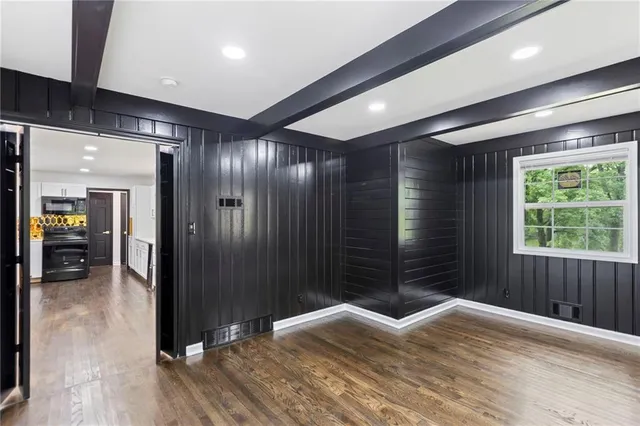 $750,000 | 9319 East 105th Street, Kansas City, MO 64134