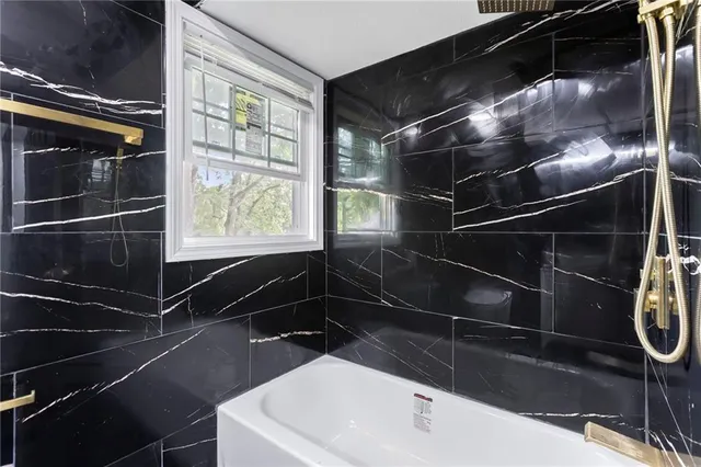 $750,000 | 9319 East 105th Street, Kansas City, MO 64134