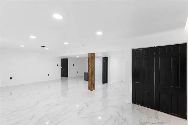 $750,000 | 9319 East 105th Street, Kansas City, MO 64134