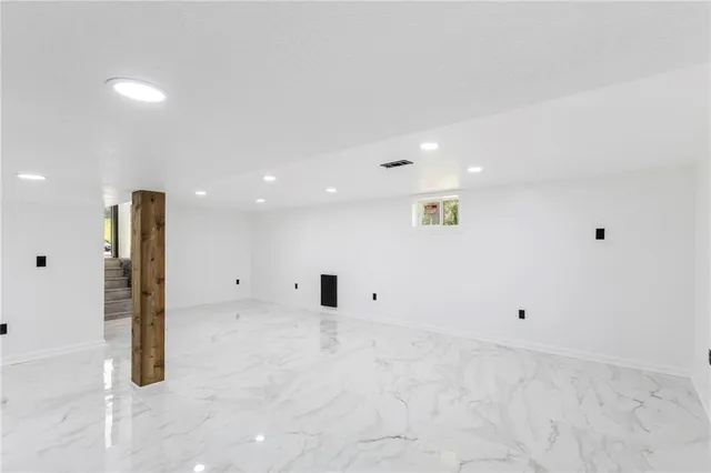 $750,000 | 9319 East 105th Street, Kansas City, MO 64134