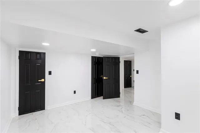 $750,000 | 9319 East 105th Street, Kansas City, MO 64134