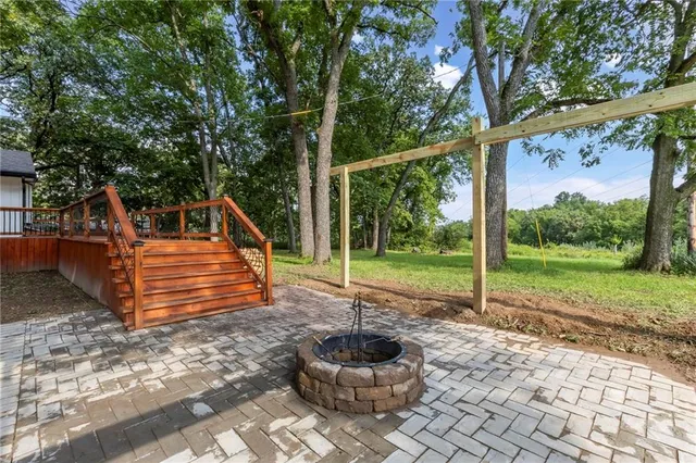 $750,000 | 9319 East 105th Street, Kansas City, MO 64134