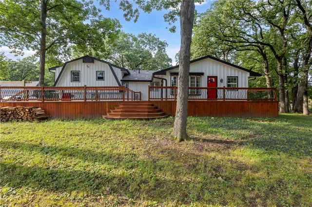 $750,000 | 9319 East 105th Street, Kansas City, MO 64134