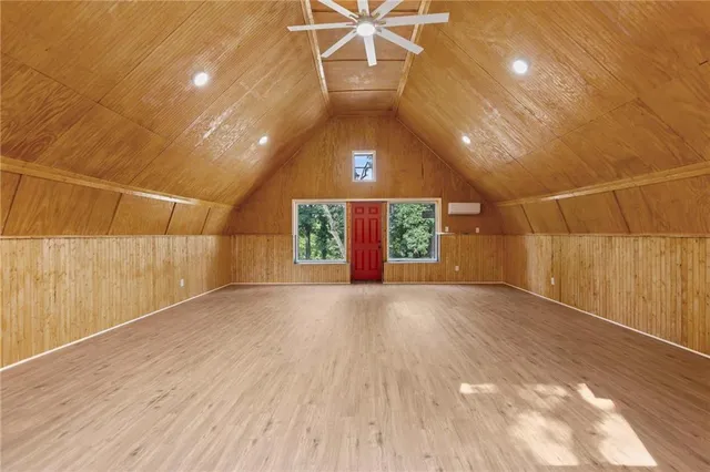 $750,000 | 9319 East 105th Street, Kansas City, MO 64134