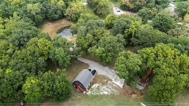 $750,000 | 9319 East 105th Street, Kansas City, MO 64134