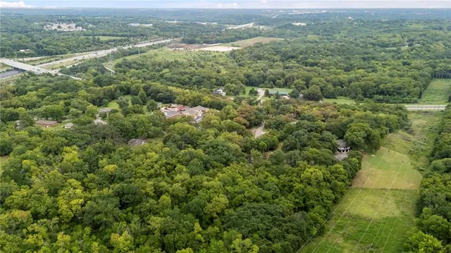 $750,000 | 9319 East 105th Street, Kansas City, MO 64134