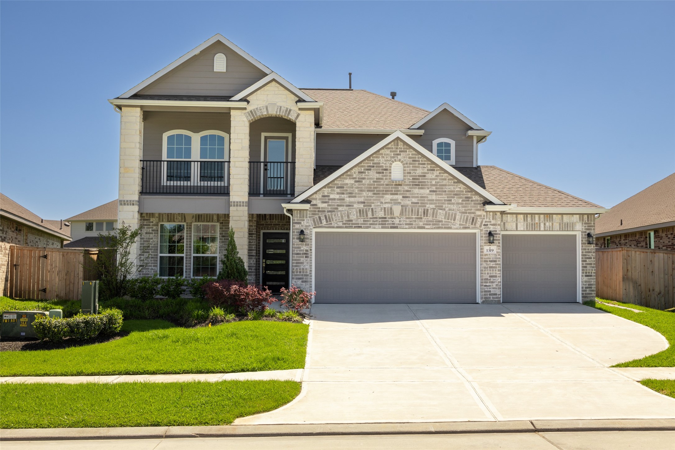 1319 Pleasant Spgs Ln  