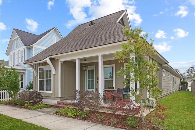 $2,750 | 1632 Continental Drive, Covington, LA 70433