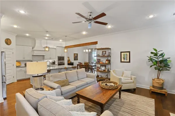 $2,750 | 1632 Continental Drive, Covington, LA 70433
