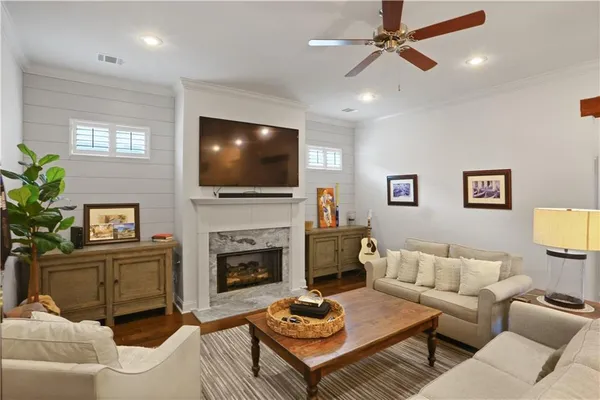 $2,750 | 1632 Continental Drive, Covington, LA 70433