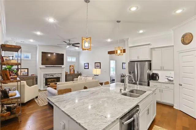 $2,750 | 1632 Continental Drive, Covington, LA 70433