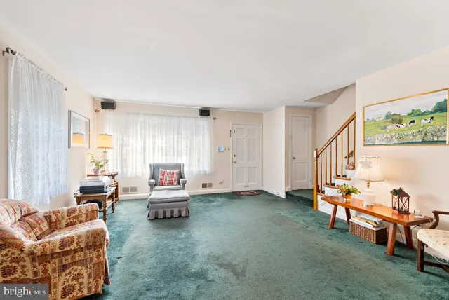 $315,000 | 8 Winthrop Court, Towson, MD 21204