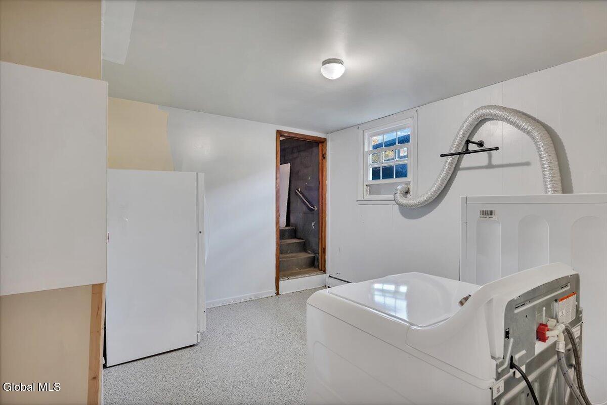 123 Fonda Road Waterford, NY 12188 - Photo 35 of 56 35-P1590515