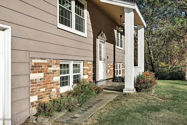 $400,000 | 123 Fonda Road, Waterford, NY 12188