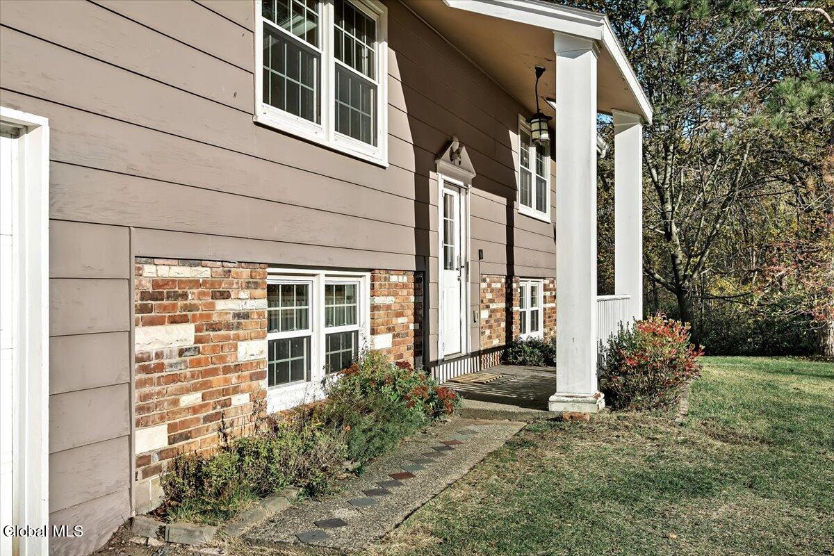 123 Fonda Road Waterford, NY 12188 - Photo 49 of 56 49-P1590278