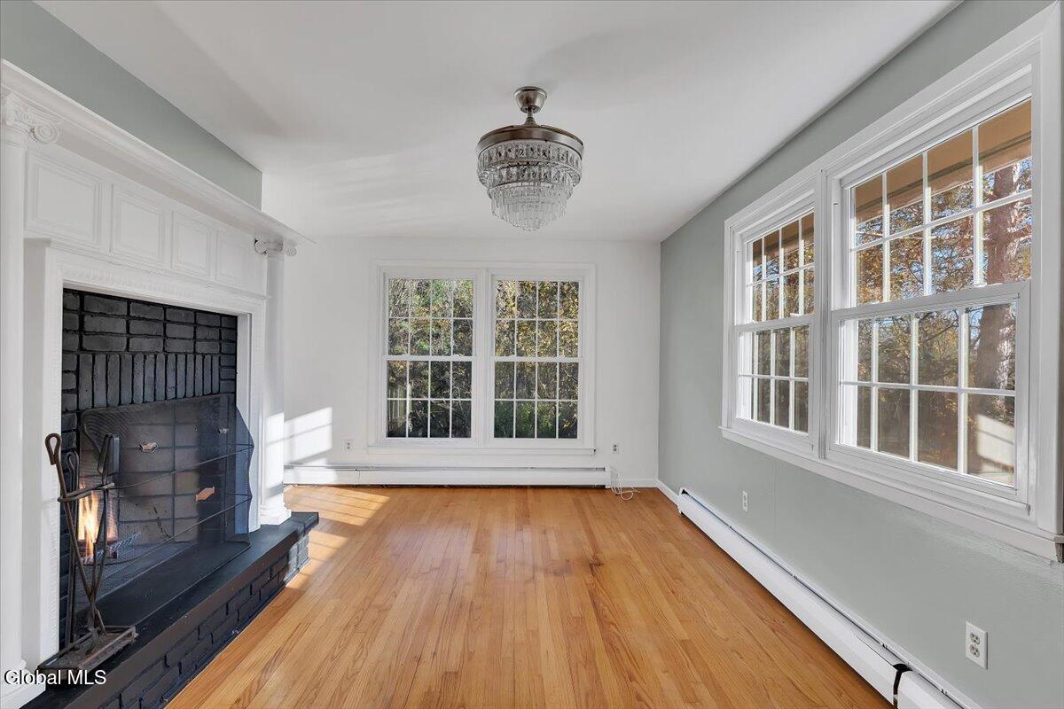 123 Fonda Road Waterford, NY 12188 - Photo 5 of 56 05-P1590339fire