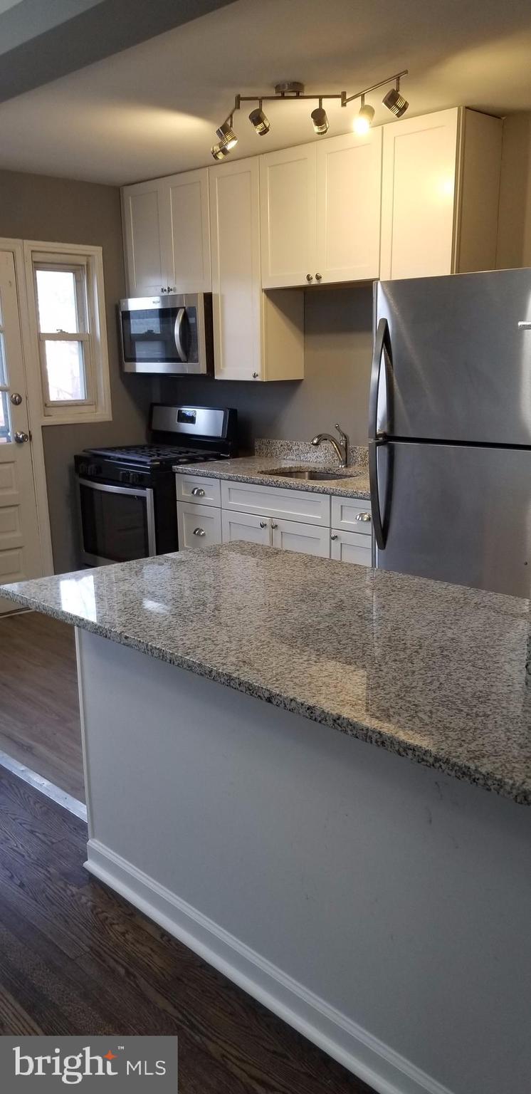 1021 Wedgewood Road Baltimore, MD 21229 - Photo 2 of 12 New Kitchen,, granite and New SS Appliances