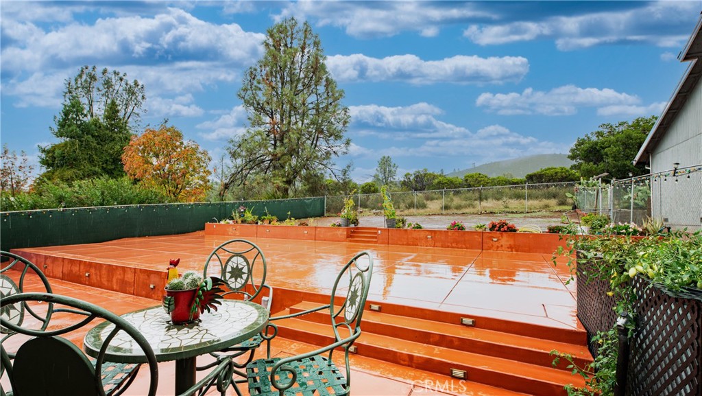 19070 Ravenhill Road Hidden Valley Lake, CA 95467 - Photo 20 of 27 a outdoor view with a sitting space