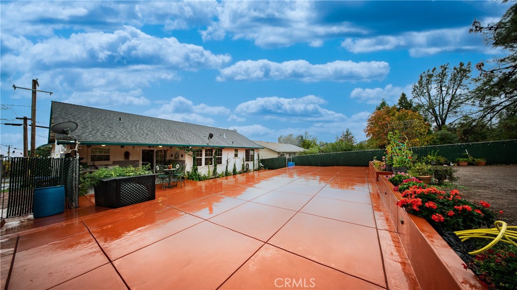 19070 Ravenhill Road Hidden Valley Lake, CA 95467 - Photo 24 of 27 a view of a terrace