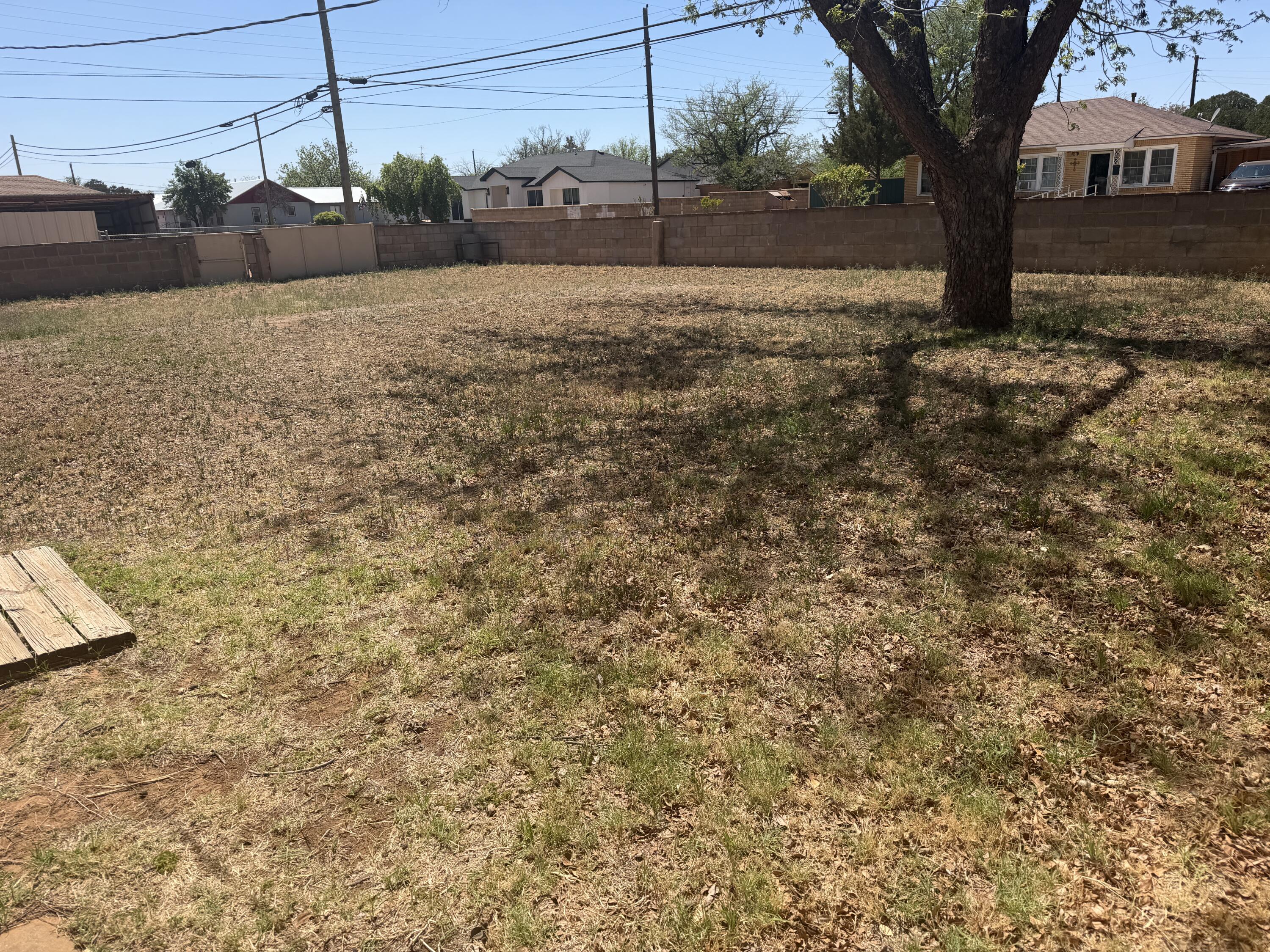 819 North 16th Street Lamesa, TX 79331 - Photo 17 of 19 IMG_5549