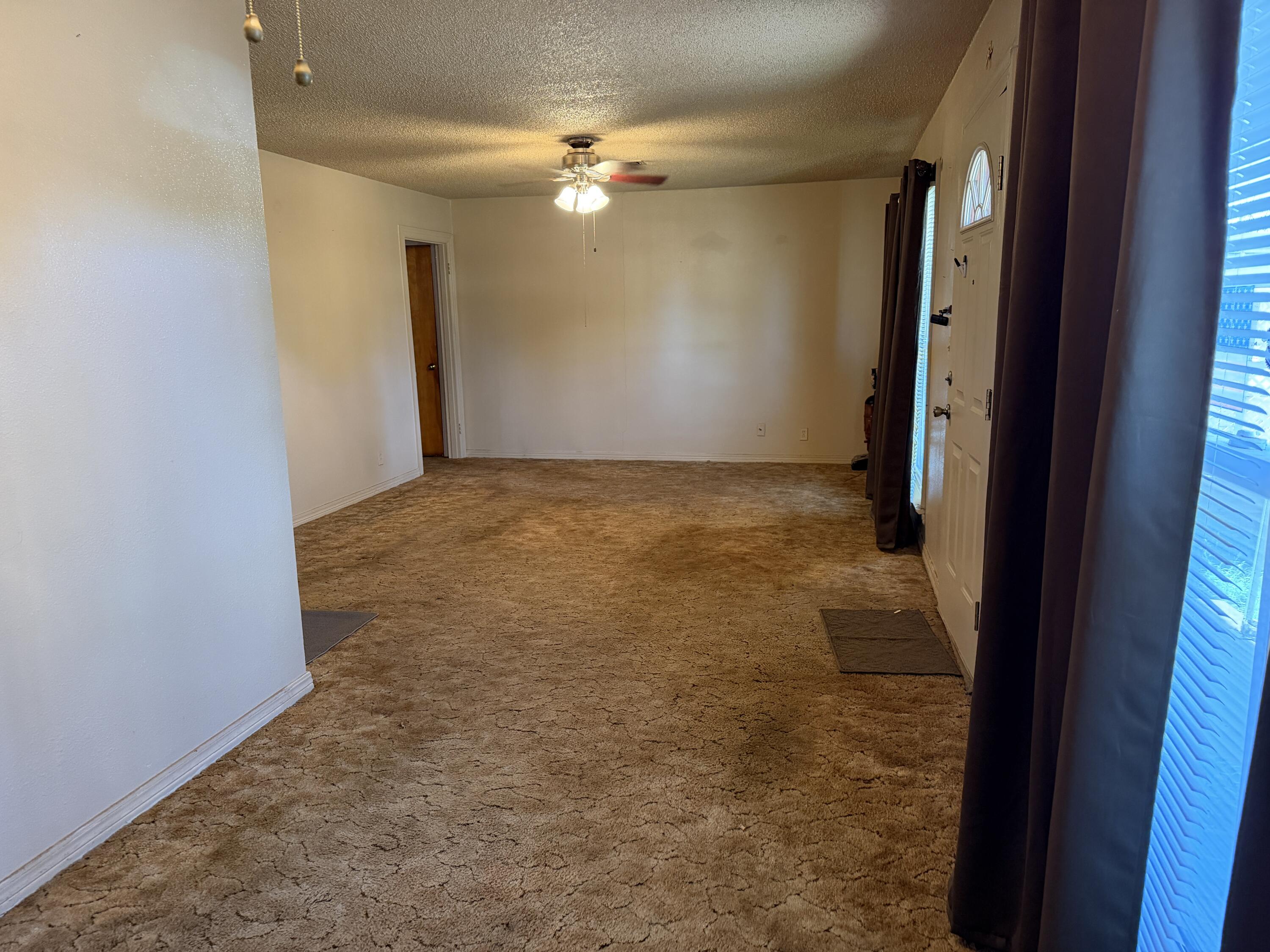 819 North 16th Street Lamesa, TX 79331 - Photo 4 of 19 IMG_5593