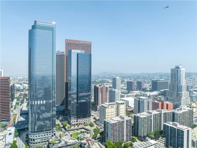 a picture of city view