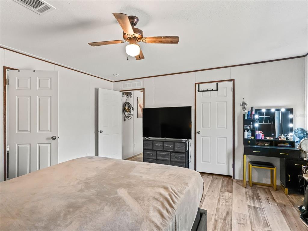 16610 Southwest 53rd Place Ocala, FL 34481 - Photo 13 of 38