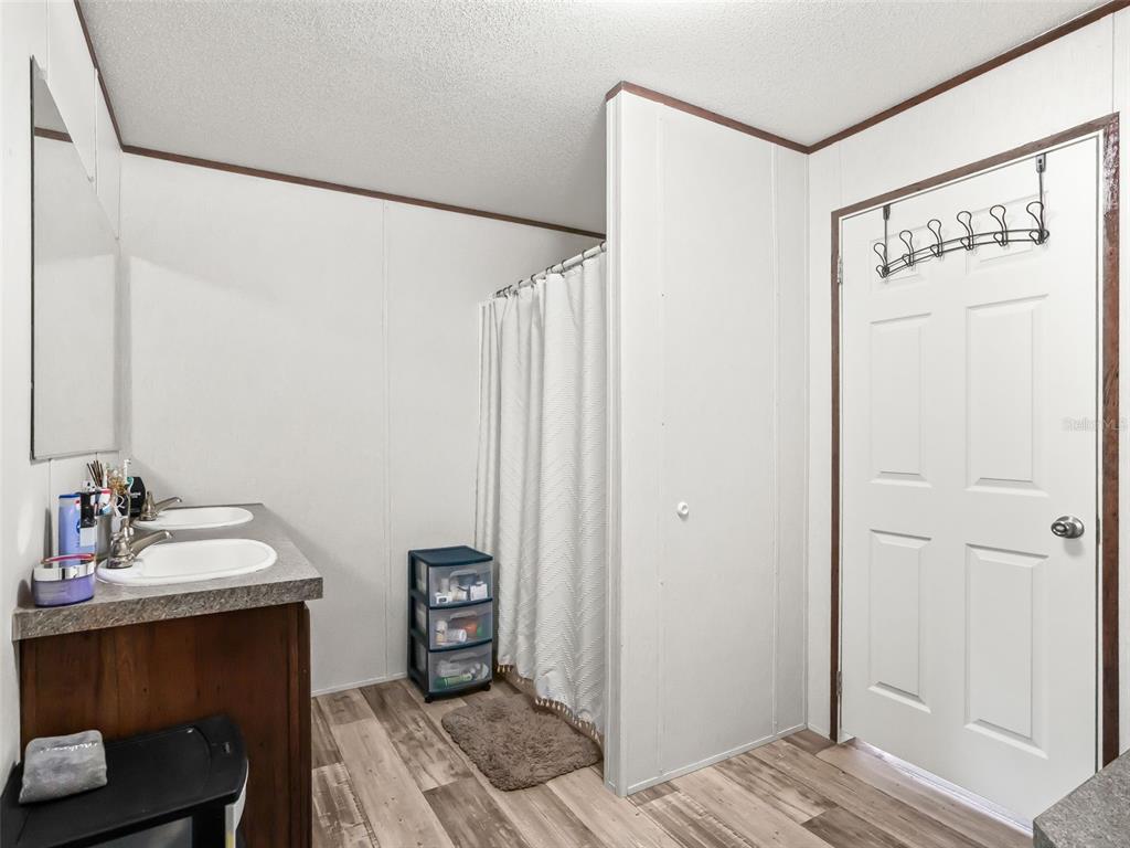 16610 Southwest 53rd Place Ocala, FL 34481 - Photo 14 of 38