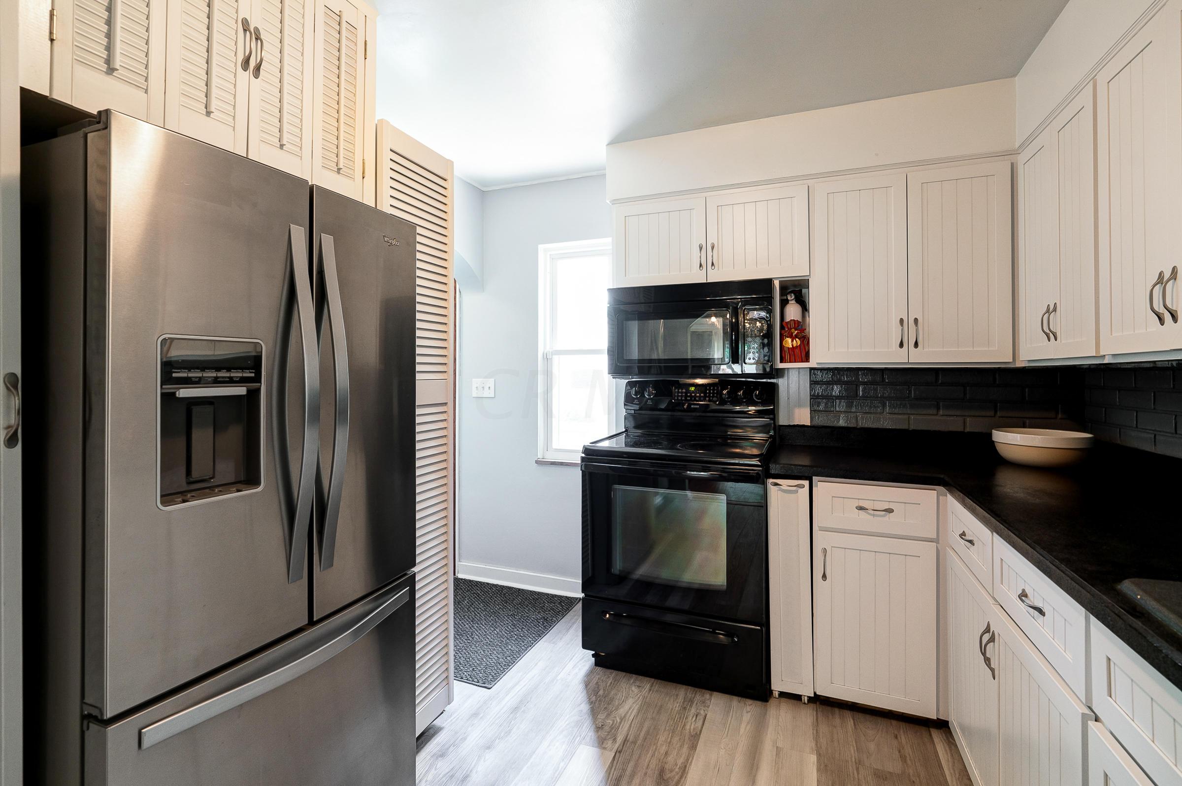 945 Kenwick Road Columbus, OH 43209 - Photo 12 of 37 Gallery Image 12