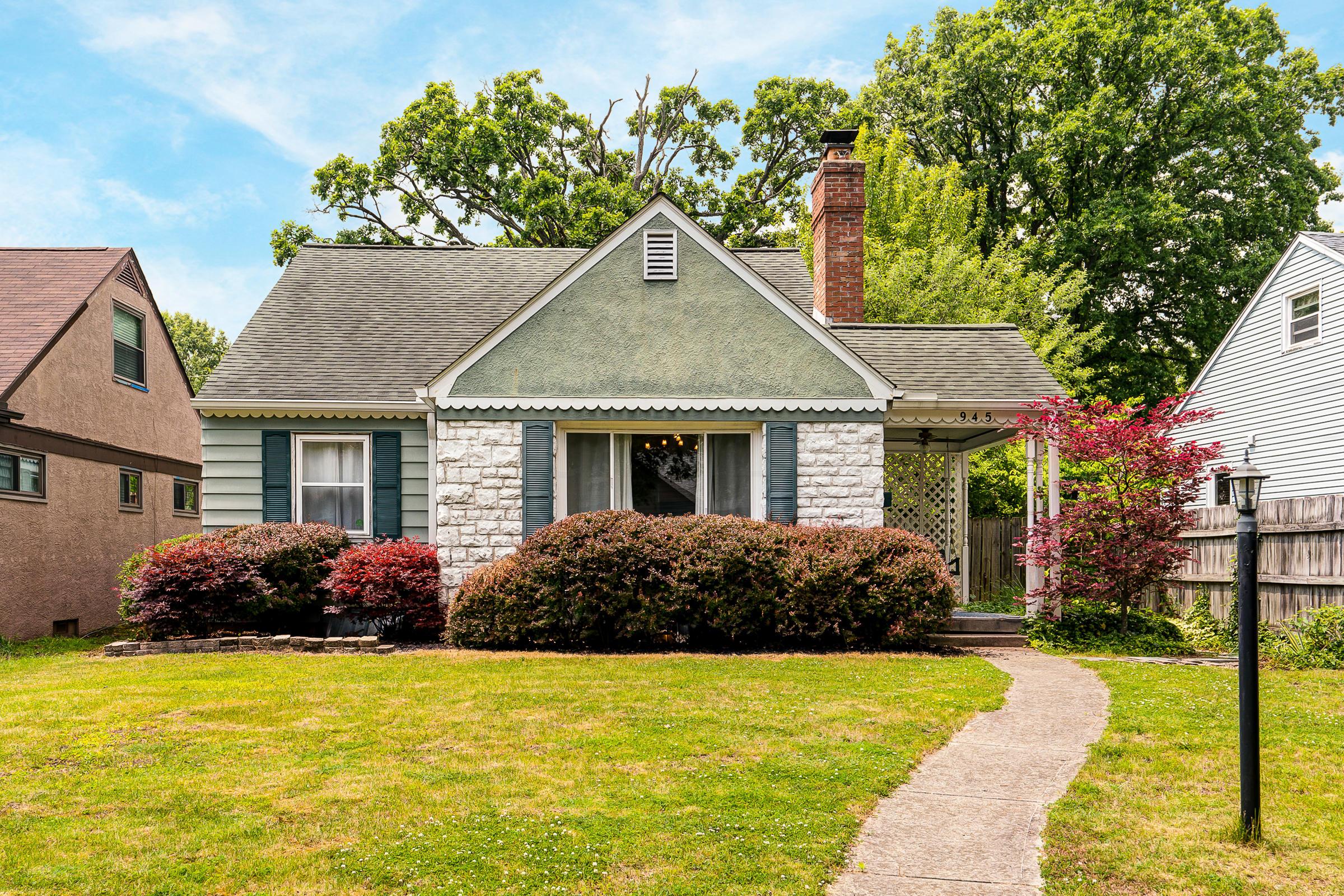 945 Kenwick Road Columbus, OH 43209 - Photo 2 of 37 Gallery Image 2