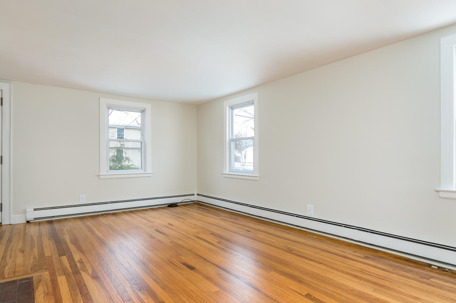 29 Frances Street Portland, ME 04102 - Photo 12 of 59 29 Frances St Portland ME-large-012-006-